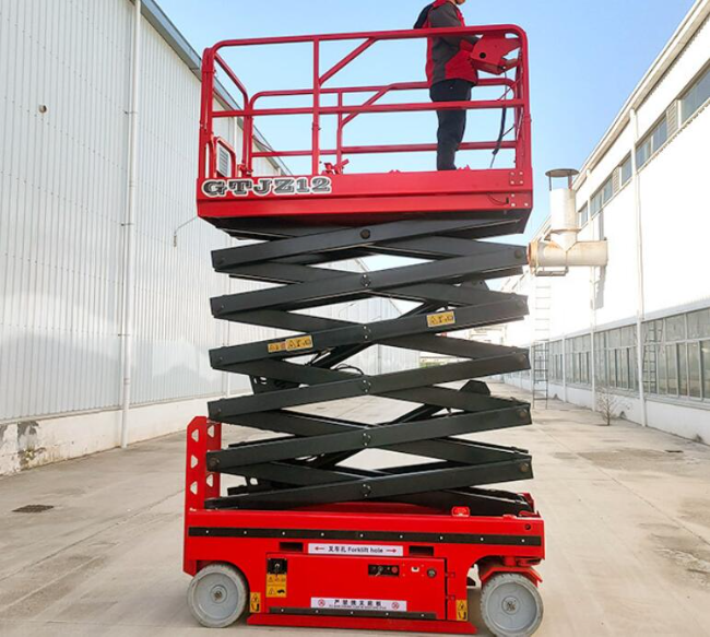 维西自行走移动式升降机