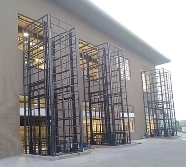 维西液压升降货梯