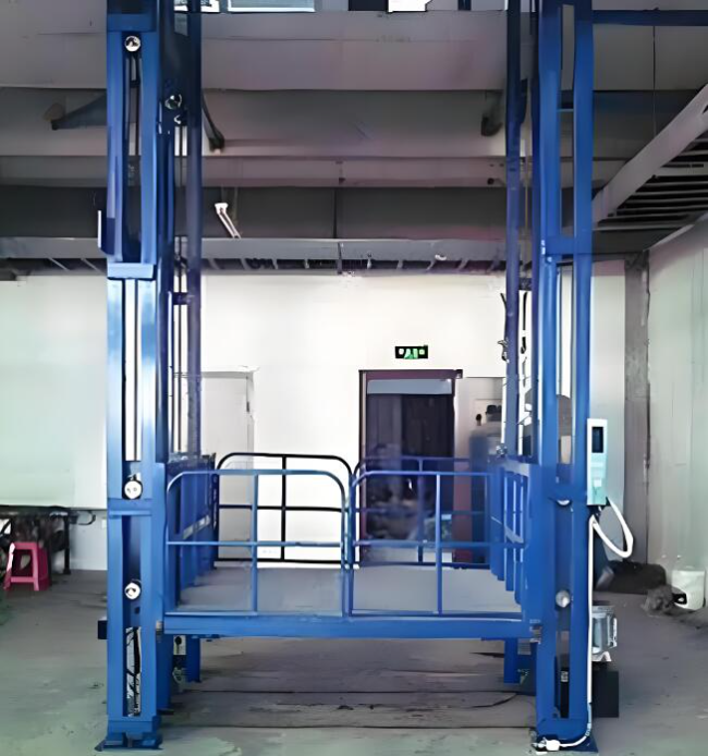 维西导轨式升降货梯